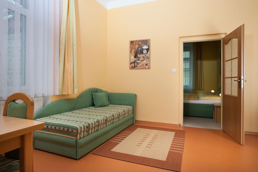 Homely Apartments Villa Christiana Mariánské Lázně Habitación foto